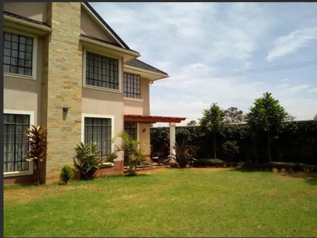 6 Bedroom Townhouse For Sale In Kitisuru Nairobi — photo 1