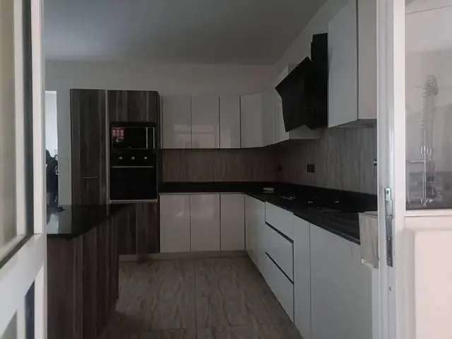 4 Bedroom Bedroom Apartment For Sale In Spring Valley — photo 2
