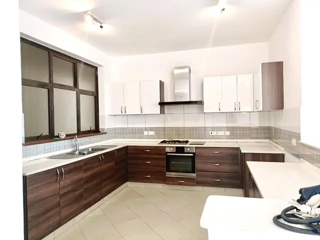 4 bedroom apartment for sale in Westlands, Nairobi — photo 1