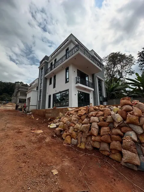 5 Bedroom Townhouse For Sale In Lavington, Nairobi — photo 2