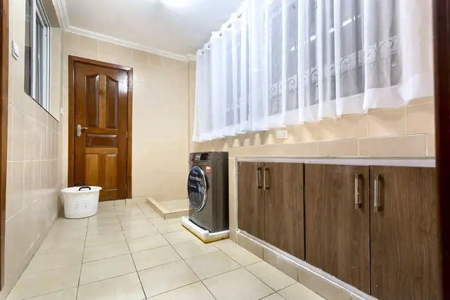 Fully Furnished 3 Bedroom Apartment For Rent Riverside Dr, Nairobi — photo 13