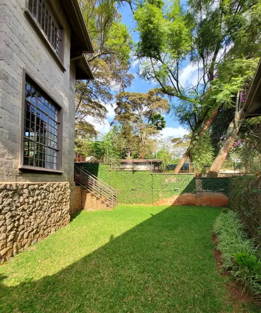 4 Bedroom Villa For Rent In Westlands Spring Valley Off Peponi Road — photo 3
