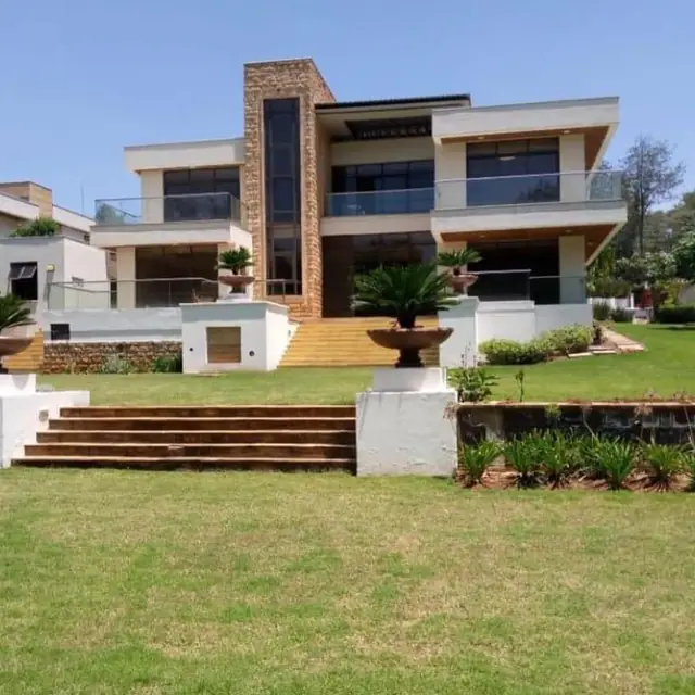 5 Bedroom Townhouse For Sale In Karen,Nairobi — photo 1