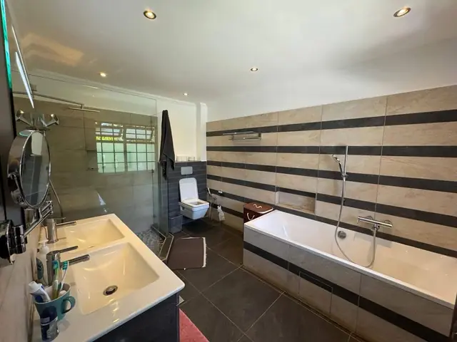 5 Bedroom Townhouse For Sale In Runda, Nairobi — photo 15