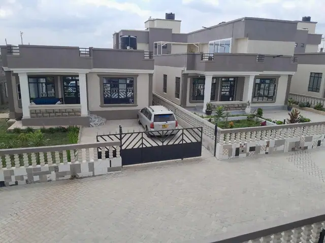 Bungalows And Maisonette For Sale In Malaa Joska, Kagundo Road — photo 2