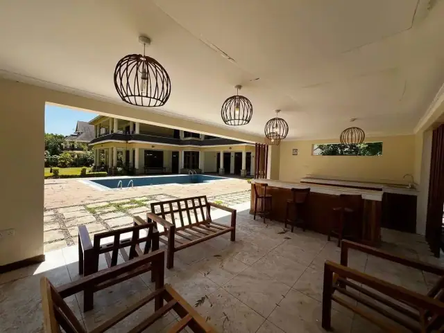 Luxurious 5 Bedroom Townhouse For Sale In Karen, Nairobi 5 Minutes Drive From The Hub Mall — photo 5