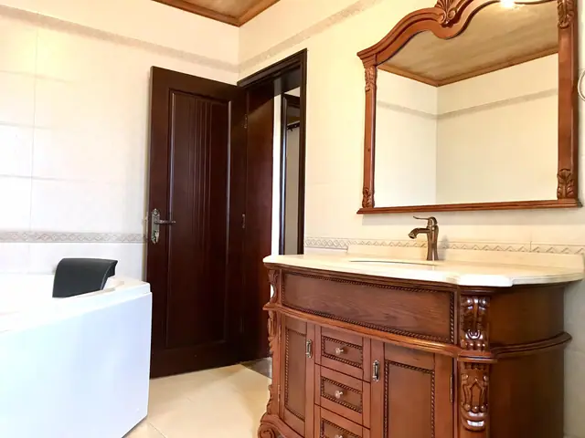 6 Bedroom Townhouse with DSQ For Rent In Kileleshwa, Nairobi at USD 3,500 — photo 9