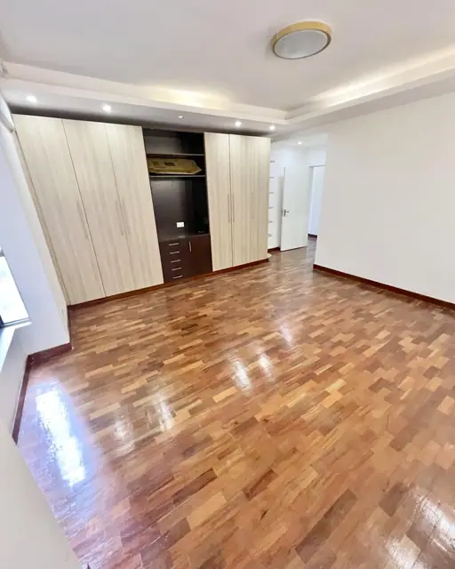 Luxurious 4 bedroom apartment for sale in Kileleshwa, Nairobi — photo 7