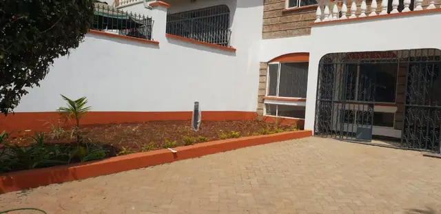 4 Bedroom House For Rent / Sale in Westlands Brookside — photo 2