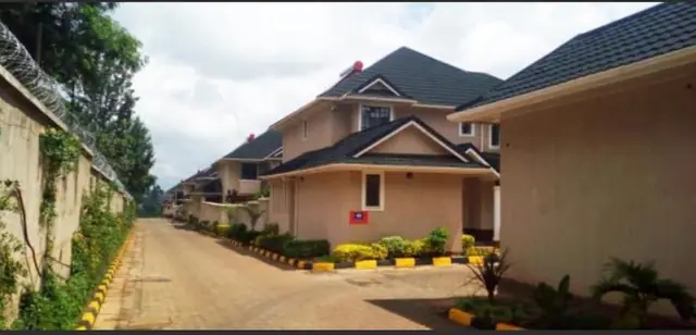 6 Bedroom Townhouse For Sale In Kitisuru Nairobi — photo 8