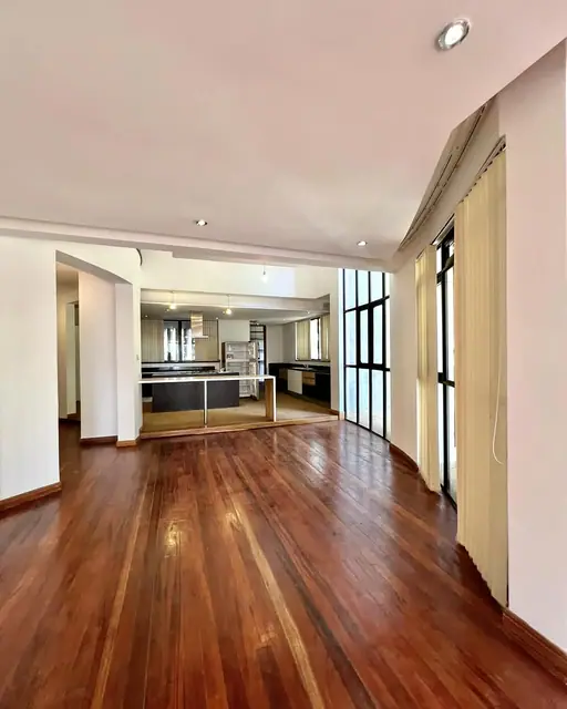 4 Bedrooms Duplex For Sale In Westlands, Nairobi — photo 10