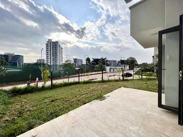 4 Bedroom Duplex For Sale In Two Rivers — photo 2