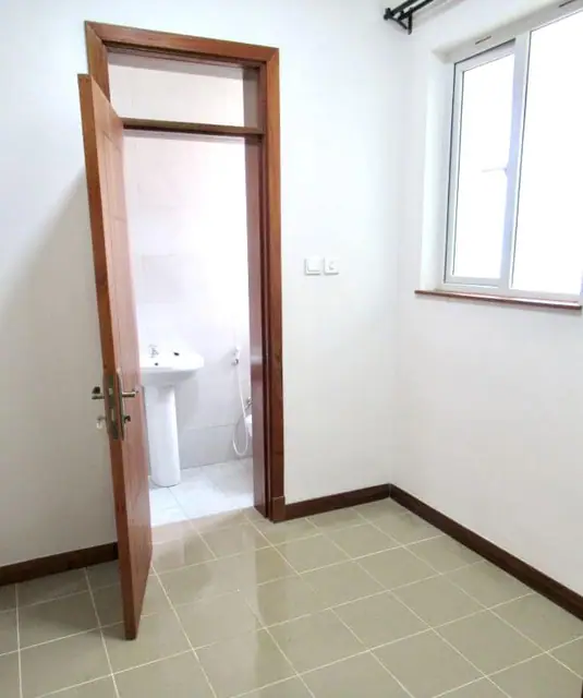 3 bedroom With DSQ Apartment For Rent In Parklands, First Parklands Ave — photo 8
