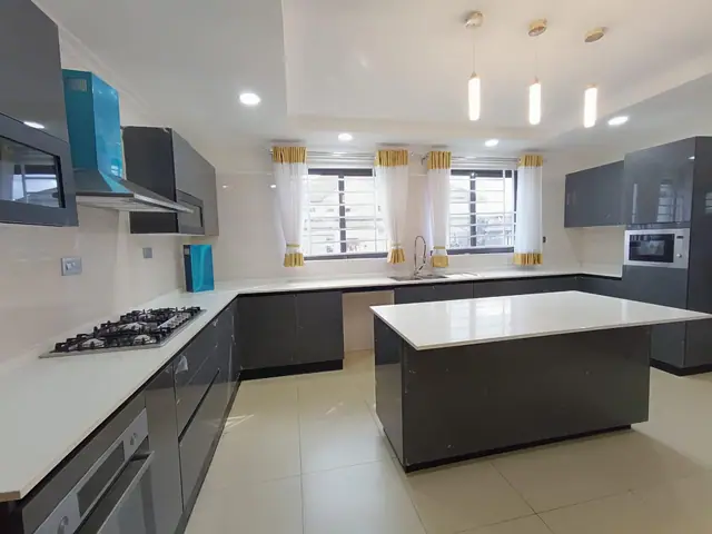 5 Bedroom Townhouse for Sale in Runda off Kiambu road at Ksh 85,000,000 — photo 5