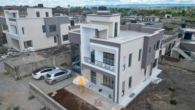 4 Bedroom Maisonette For Sale In Malaa Off Kagundo Road — photo 1