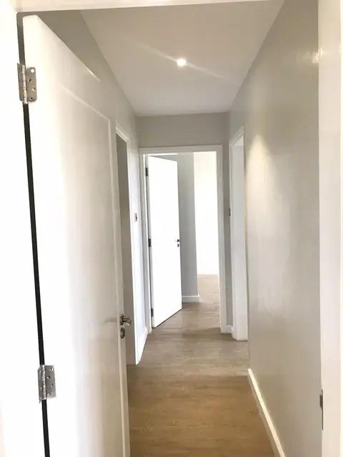 2 Bedroom Apartment For Rent Riverside Drive — photo 10