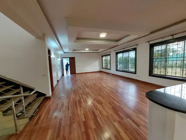 4 Bedroom Townhouse For Sale In Parklands, Nairobi Off Ring Road — photo 3