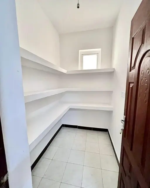 2 Bedroom Apartment For Rent in Lavington, Nairobi — photo 3