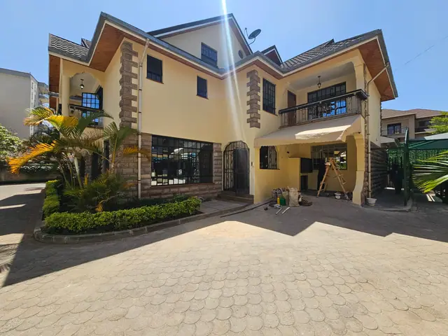 5 Bedroom Townhouse For Rent In Kaputei Garden, Lavington — photo 1