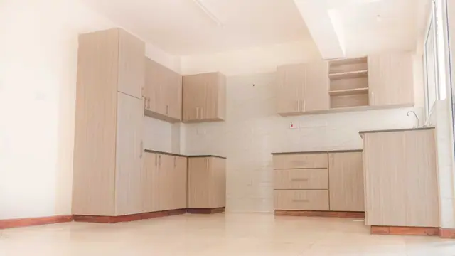 Ready 3 Bedroom Apartment For Sale In Parklands Nairobi — photo 4