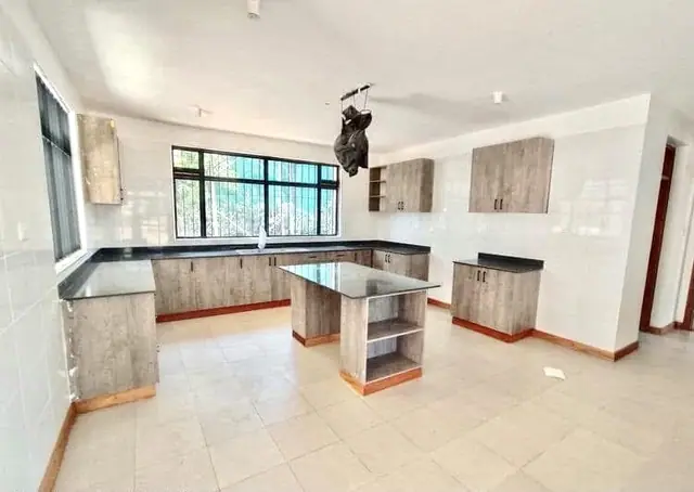 4 Bedroom With Dsq For Rent In Karen Nairobi Off Bogani Road — photo 6