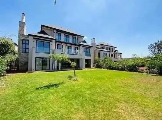 5 Bedroom Townhouse For Sale In Runda, Nairobi — photo 1