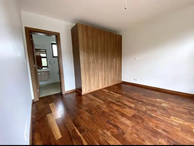 5 Bedroom Townhouse For Rent In Lavington, Chalbi Drive — photo 18