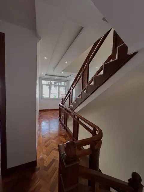 6 Bedroom Townhouse For Rent In Lavington, Chalbi Drive — photo 6