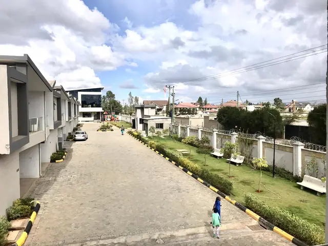 4 bedroom townhouse for sale in Syokimua, Machakos — photo 1