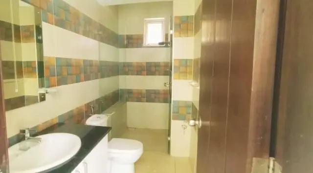 3 Bedroom Penthouse For Sale In Parklands, Nairobi — photo 4