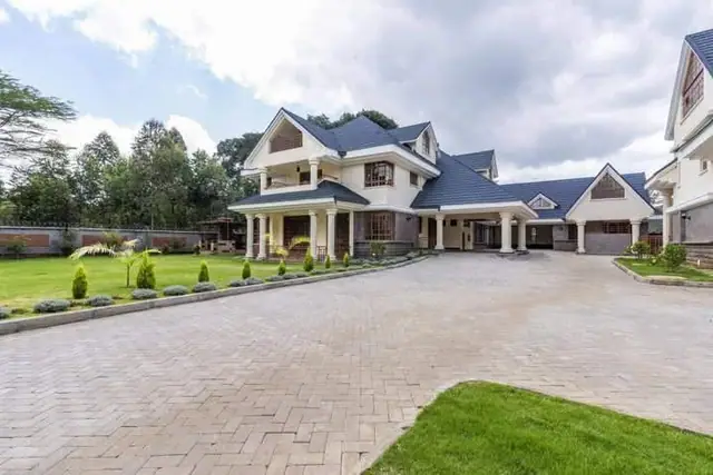 7 Bedroom Townhouse For Rent In Karen, Nairobi Windy Ridge — photo 1