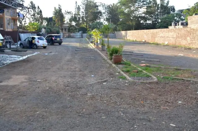 Half an acre plot for sale on Thika road Ruaraka, Nairobi — photo 2