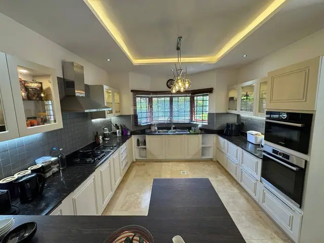 5 Bedroom Townhouse For Sale In Runda, Nairobi — photo 6