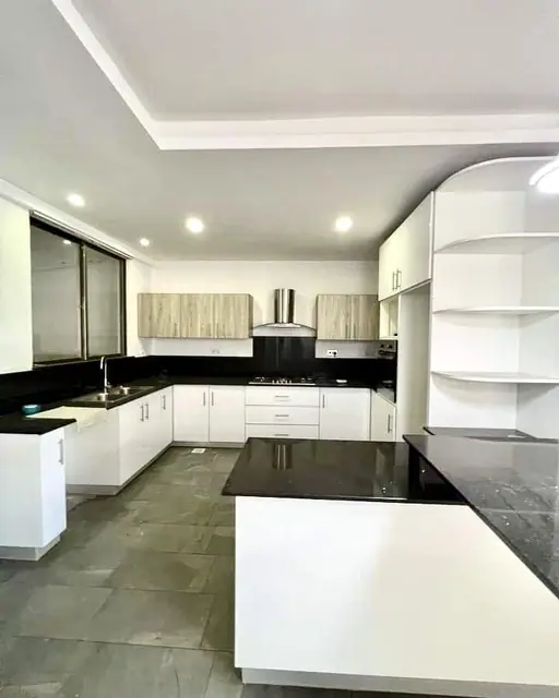 3 Bedroom Apartment With Dsq For Rent in Kileleshwa — photo 1