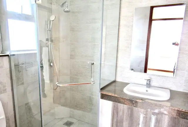 3 bedroom With DSQ Apartment For Rent In Parklands, First Parklands Ave — photo 6