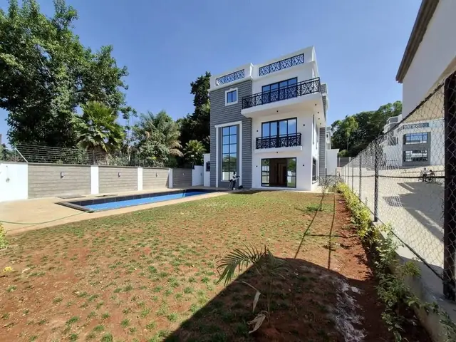 5 Bedroom Villa For Rent In Lavington — photo 1