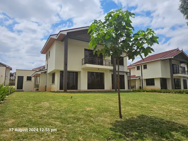 4 Bedrooms Townhouse For Sale In Machakos Off Mombasa Road — photo 2