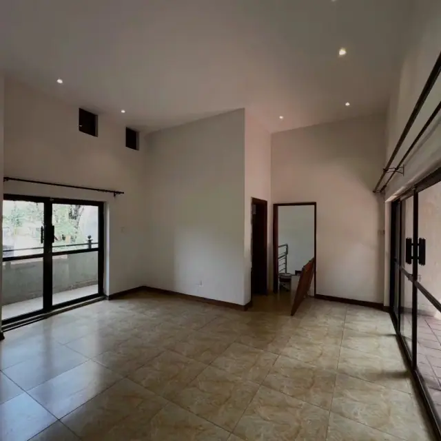 4 Bedroom Villa For Rent In Lavington — photo 6