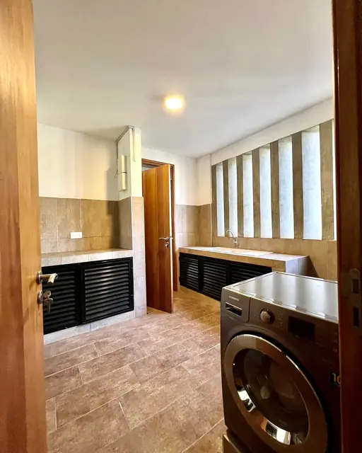 4 Bedrooms Duplex For Sale In Westlands, Nairobi — photo 4