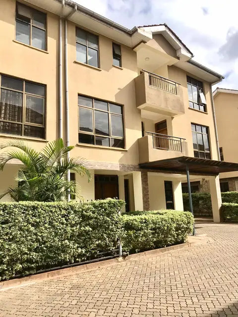 5 Bedroom Townhouse For Rent In Lavington — photo 2