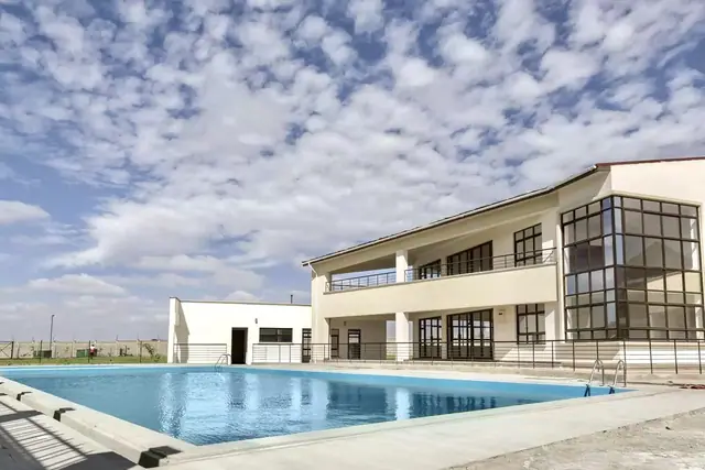 Rent to own 4 bedroom townhouse with Dsq in Kitengela — photo 17