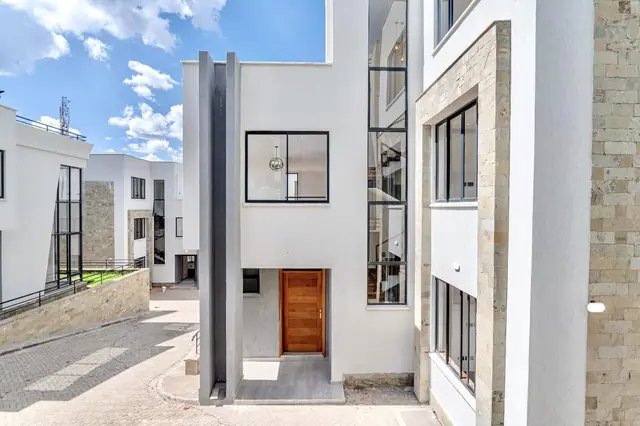 707 Mbabane – 5 Bedroom Townhouses For Sale In Lavington Nairobi, Nairobi Off James Gichuru Road — photo 3
