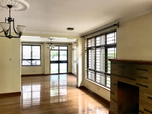 5 Bedroom Townhouse For Rent In Lavington — photo 7