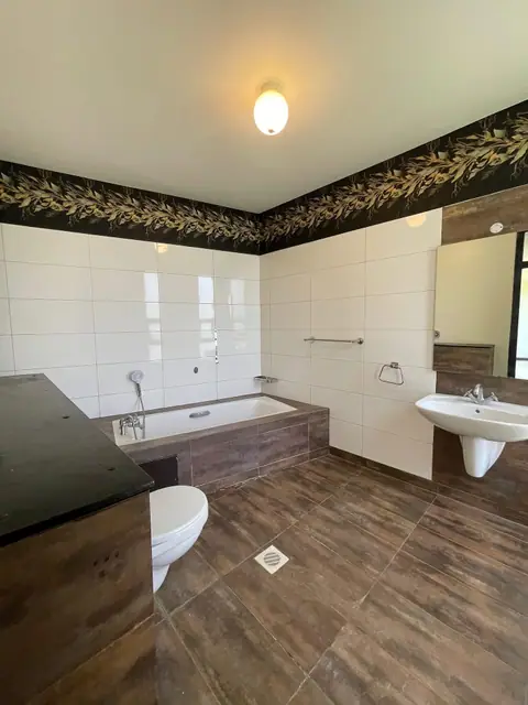 5 Bedroom Townhouse For Sale In Karen, Nairobi — photo 8