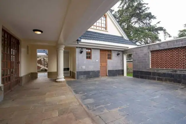 7 Bedroom Townhouse For Rent In Karen, Nairobi Windy Ridge — photo 19