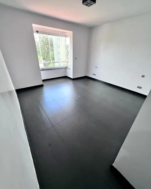 3 Bedrooms Apartments With Dsq For Rent In Riverside Drive — photo 8