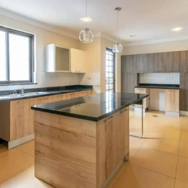 5 Bedroom Townhouse For Sale In Karen,Nairobi — photo 4