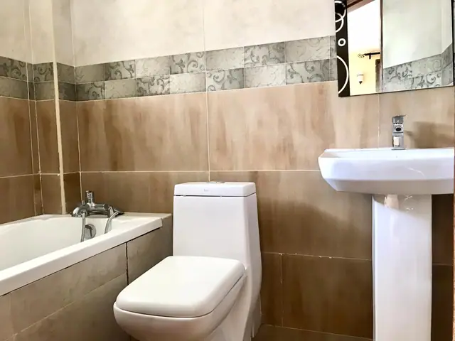 5 Bedroom Townhouse For Rent In Lavington — photo 14