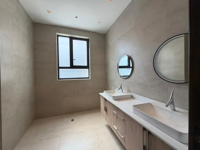 5 Bedroom Townhouse For Sale In Lavington, Manyani East Road — photo 12