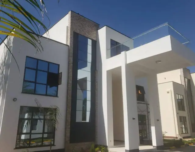 5 Bedroom Townhouse For Rent In Karen, Nairobi Bogani Rd — photo 4